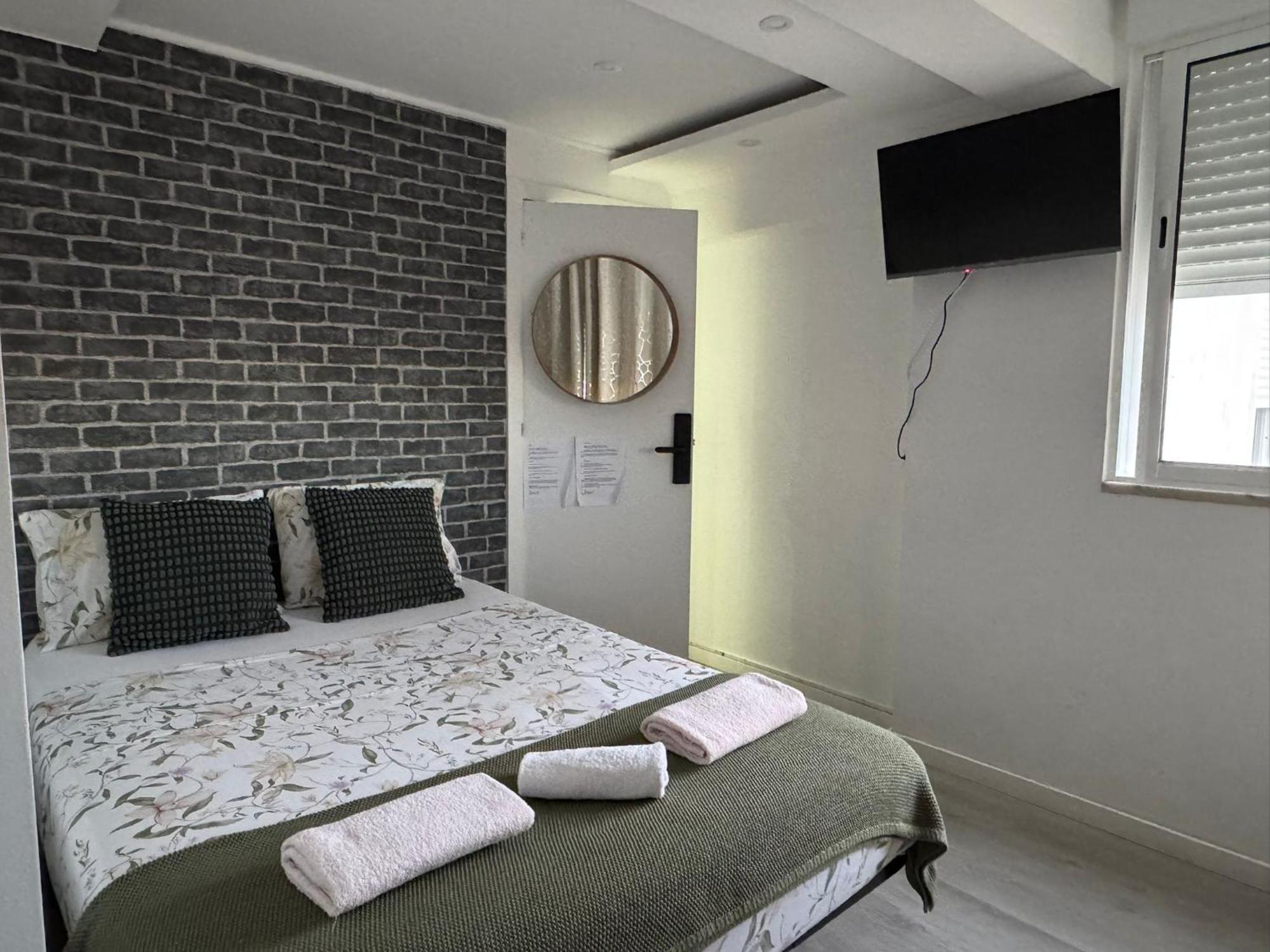 Airport Room Lisboa Extérieur photo